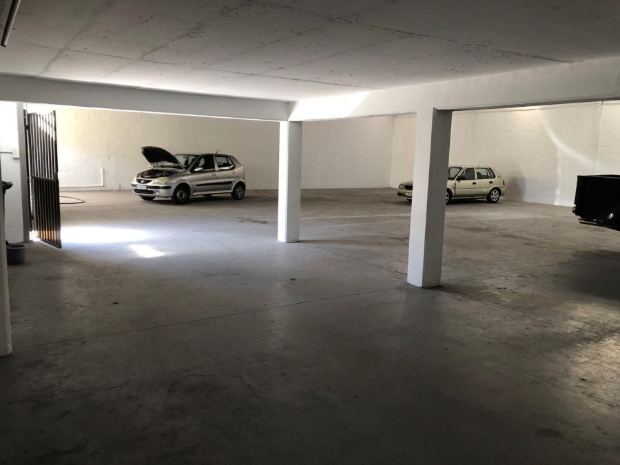 To Let Commercial Property for Rent in Retreat Western Cape